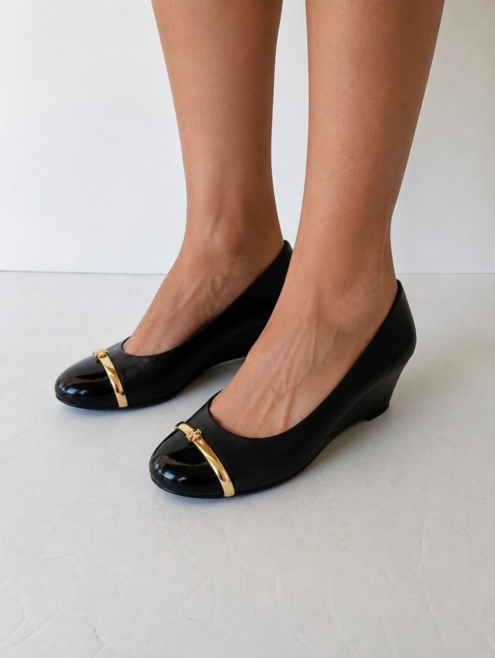 Tory Burch Pacey Wedges Black Patent Leather Cap Toe Shoes Size 6m